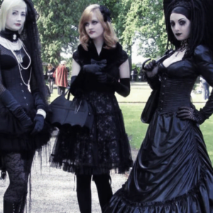 wear-gothic-clothing-for-getting-a-good-look