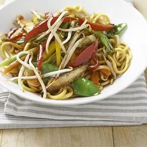 Noodles With Stir-Fried Chilli Veg